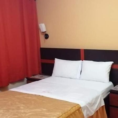 Hotel Mayros Satipo Eksteriør bilde